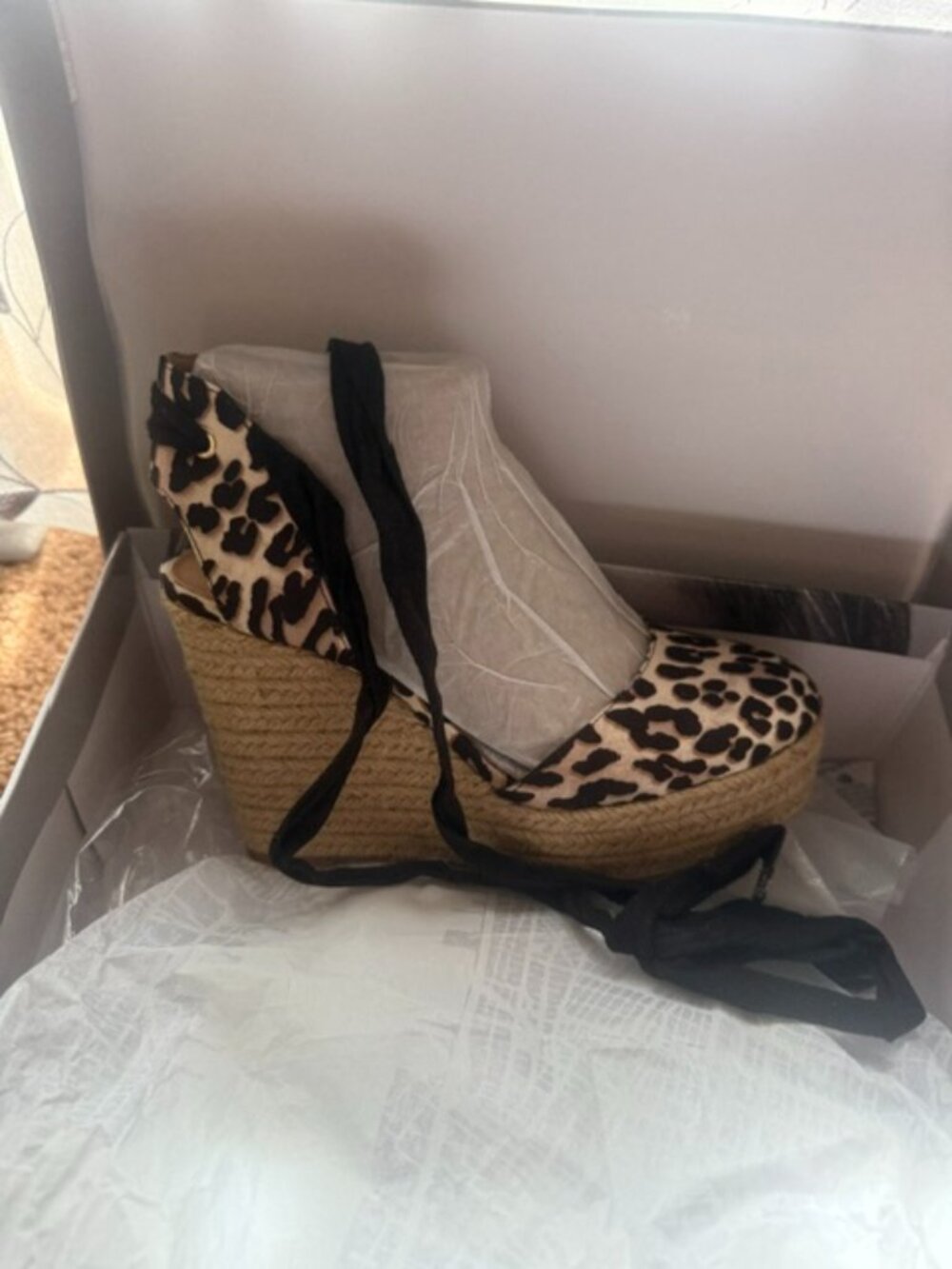 JLo Meenk Leopard Print Espadrilles Wedge Size 6.5